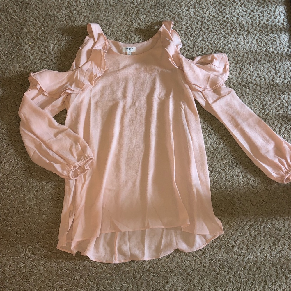 Cold shoulder dress shirt